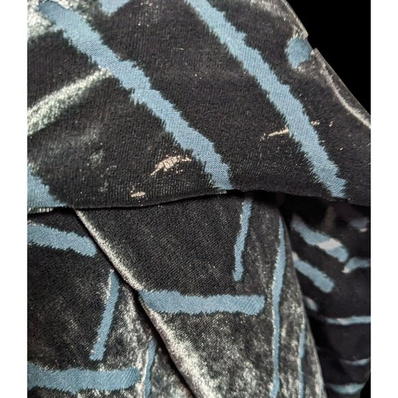 Vintage Dark Blue Criss Cross Geometric Velvet Burnout Scarf - Picture 4 of 7